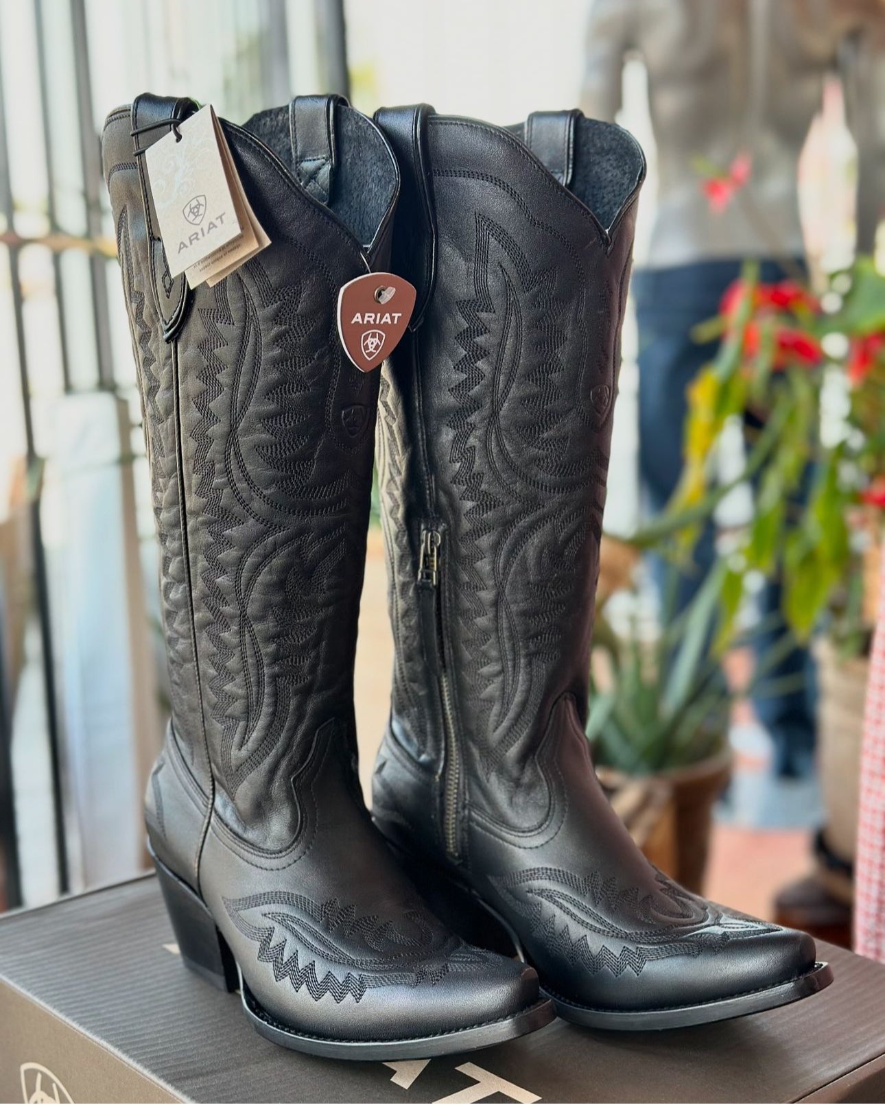 ARIAT CASANOVA “OBSIDIAN” WOMEN’S WESTERN BOOT