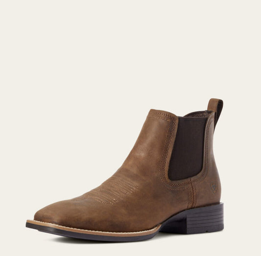 ARIAT “BOOKER CHELSEA WIDE SQUARE TOE WESTERN BOOT” BROWN 10031452