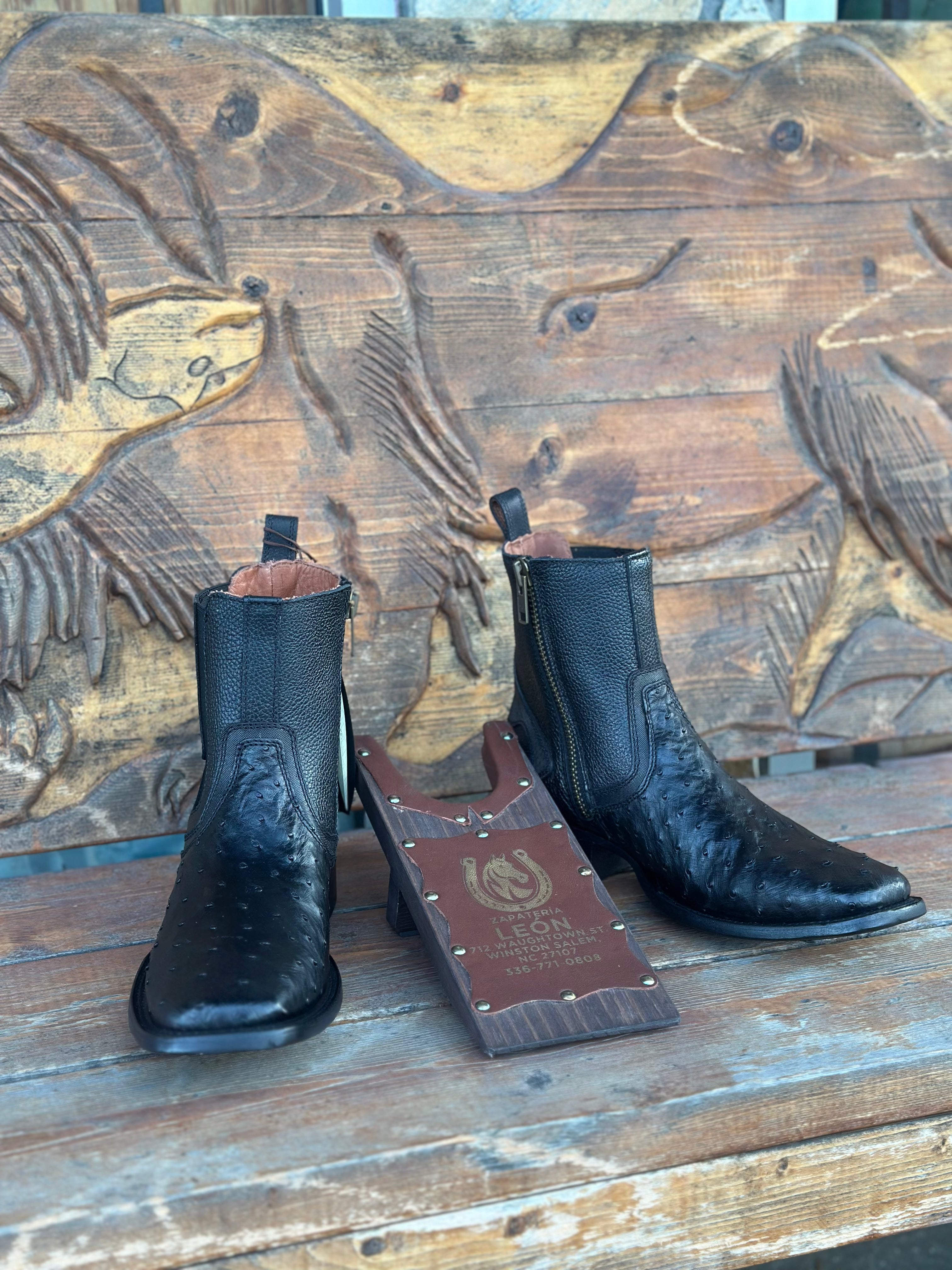 MENS CUADRA BLACK FULL QUILL OSTRICH SHORT BOOT - CU821
